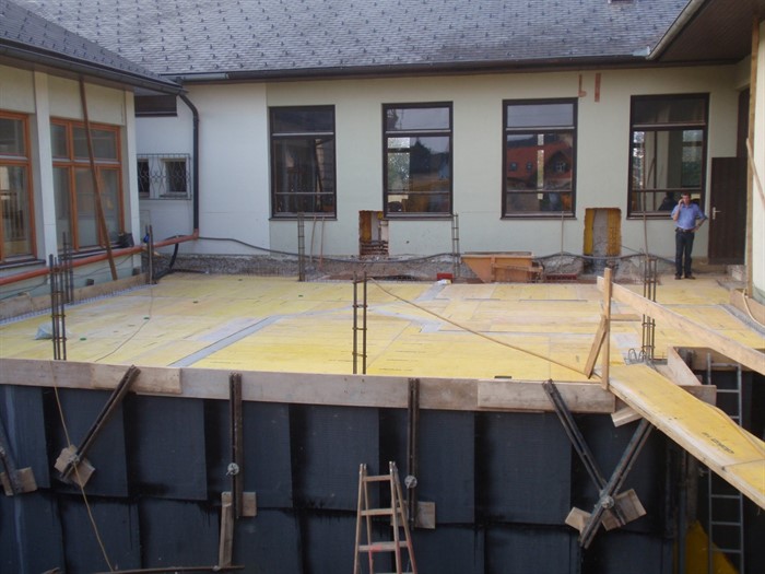 kellerdecke_eingeschalt_small